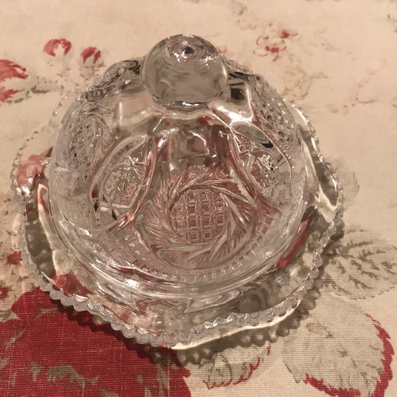 VINTAGE GLASS COVERED DISH - Picture 8 of 8